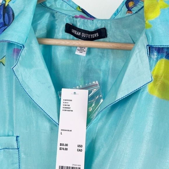 NWT Urban Outfitters Gardenia Printed Button Down Souvenir Top - Picture 3 of 5